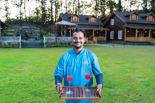 The Woods: Pine Villa