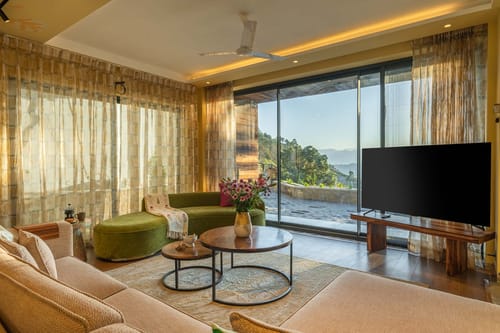 Thelma Cottage W/ Outdoor Jacuzzi
 – 3 bedroom villa in Kasauli, Himachal Pradesh