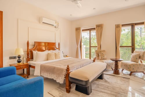 Casa Verdea | 4-BHK Villa With Private Pool & Lift; Near Popular Restaurants