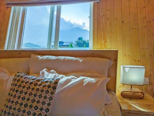 Hyun: Unique, Modern Cottage