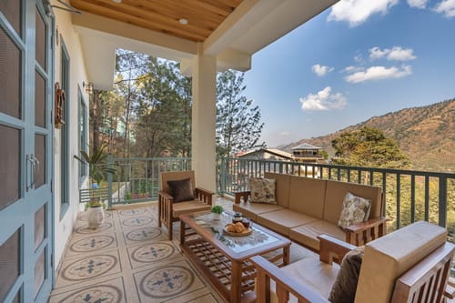 Pinecrest Manor – 4 bedroom villa in Kasauli, Himachal Pradesh