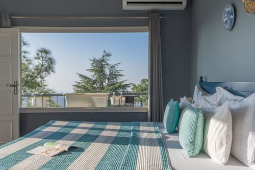 Rose @ Serene w/ Outdoor Bonfire – 5 bedroom villa in Kasauli, Himachal Pradesh