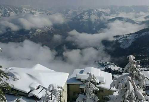 The Cloudberry | Cozy Hill Retreat with Balcony & Heated Interiors