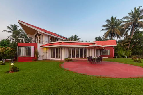 Waterway Retreat - Wada