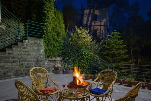 Pine View Cottage | Pet-friendly 3-BHK Himalayan Retreat with Scenic Sit-Out Areas