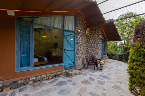 Granny’s Den | 1 Pet-friendly Artistic Hut With Shared Pool, Restaurant & Gazebo by the River – 1 bedroom villa in Dehradun, Uttarakhand