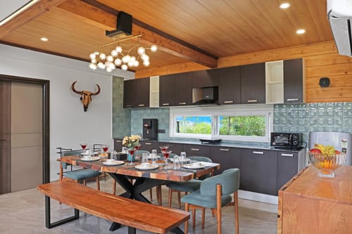 Esh Cottages Birch | Hillside 4-BHK Hideaway With Lush Garden, Common Pool, & Gaming Zone