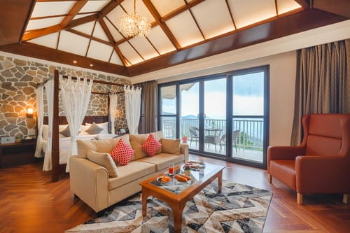 Himalayan Escape Calmara Cottage | 1 Hillside with Bathtub, Kitchenette, Shared Garden, Terrace & Views