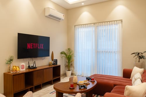 Comfort Room @ Vista Residences at GK-1 – 8 bedroom villa in Delhi-ncr, Delhi