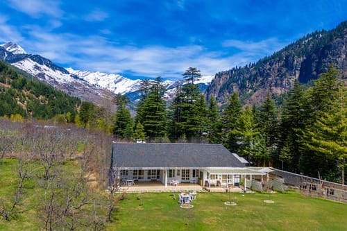 Splendour @ Ekaa House – 2 bedroom villa in Manali, Himachal Pradesh