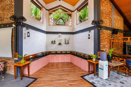 Granny’s Den | 1 Pet-friendly Artistic Hut With Shared Pool, Restaurant & Gazebo by the River – 1 bedroom villa in Dehradun, Uttarakhand