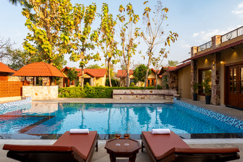 Tiger Cave Suite | Pet-friendly Room with Shared Pool & Garden on Main Ranthambore Road – 1 bedroom villa in Ranthambore, Rajasthan