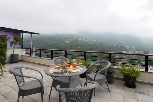 Antarmann Casa Mirage | 3-BHK | Terrace | Lake View – 3 bedroom villa in Nainital, Uttarakhand