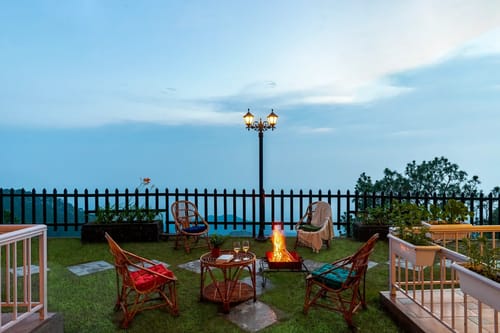 Monte Heights | Tranquil 6-BHK Getaway With Garden, Patio, Gazebo & Scenic Views – 6 bedroom villa in Kasauli, Himachal Pradesh