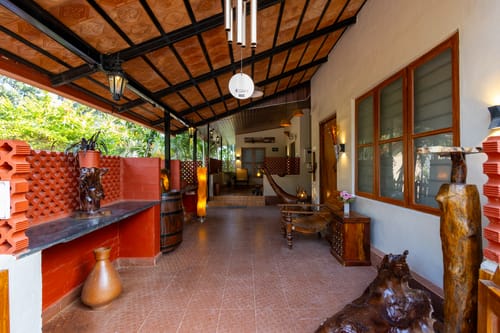 Twisted Tree Together | 2-BHK Pet-Friendly Villa with Shared Pool, Bar & Restaurant – 2 bedroom villa in Coorg, Karnataka