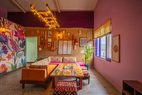 Adrushya | Cosy 1-Room Stay with Hill Views, Karaoke Lounge & Restaurant – 1 bedroom villa in Mukteshwar, Uttarakhand