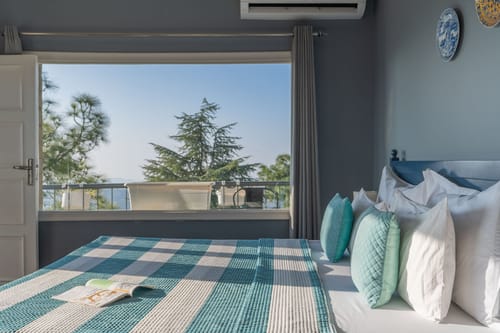 Serene w/ Outdoor Bonfire – 6 bedroom villa in Kasauli, Himachal Pradesh
