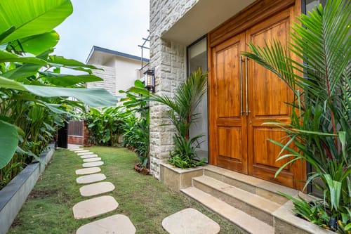 The Heliconia Bungalows - Vagator – 3 bedroom villa in North goa, Goa
