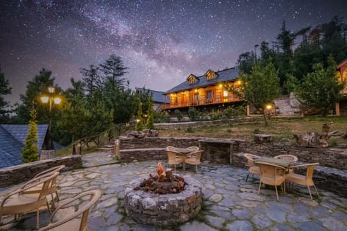 Oakwood Cottage – 2 bedroom villa in Shimla, Himachal Pradesh