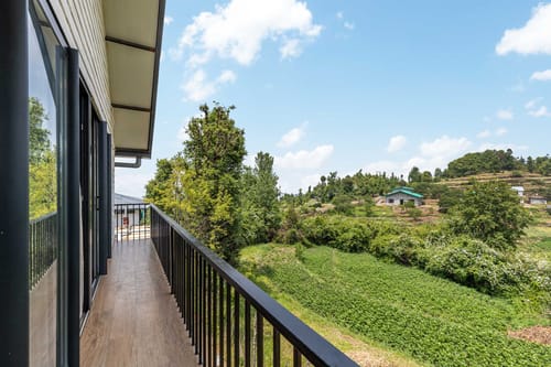 Cujo's Haus – 5 bedroom villa in Mukteshwar, Uttarakhand