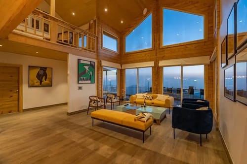 Wooden chalet @ Soul Stories ( 4 BH Luxury Villa ) – 4 bedroom villa in Mussoorie, Uttarakhand
