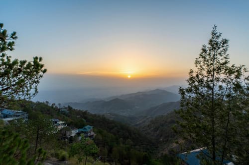 The Rustic Retreat – 4 bedroom villa in Kasauli, Himachal Pradesh