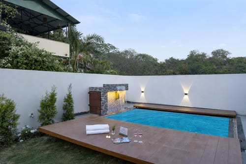 The Kimadi House | 4-BHK English-Style Villa With Rooftop, Pool & Mussoorie Views – 4 bedroom villa in Dehradun, Uttarakhand