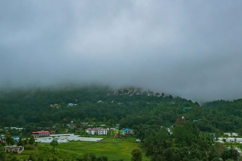 Oberoi's Chalet – 3 bedroom villa in Bhimtal, Uttarakhand