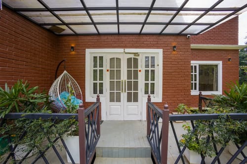 Ahilya | Pet-friendly 3-BHK Villa Near Bhimtal Lake With Garden & Balcony – 3 bedroom villa in Nainital, Uttarakhand