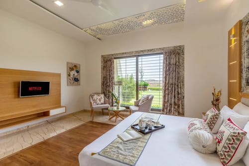 Shourya Celesta | Charming Hilltop 3-BHK Villa With Private Pool, Garden & Terrace – 3 bedroom villa in Udaipur, Rajasthan
