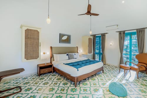 Casa Lotus | 3-BHK Villa with Private Pool, Cosy Nook, Balconies; in a Gated Complex – 3 bedroom villa in North Goa, Goa