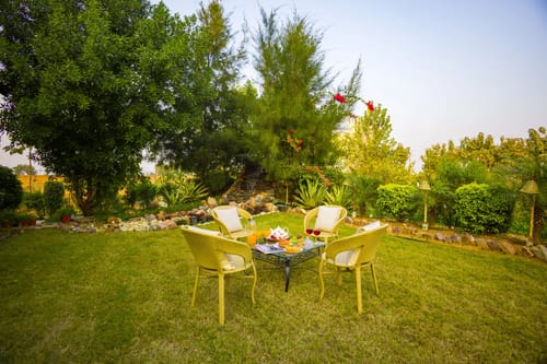 Dacha | Serene 3-BHK Escape With Garden, Jacuzzi  & Outdoor Bar – 3 bedroom villa in Delhi-ncr, Haryana