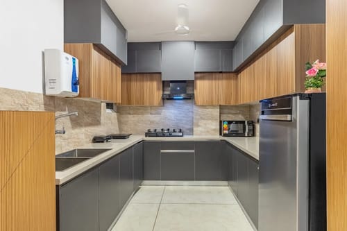 Cliff Zen | 2-BHK | Kitchen | Outdoor Sitting Area | Lift – 2 bedroom villa in Shimla, Himachal Pradesh