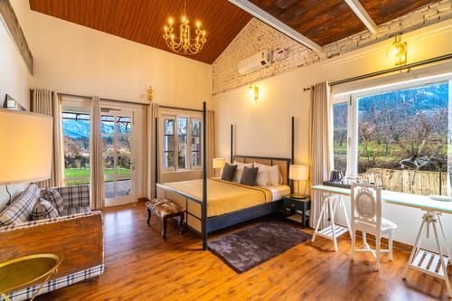 Splendour @ Ekaa House – 2 bedroom villa in Manali, Himachal Pradesh