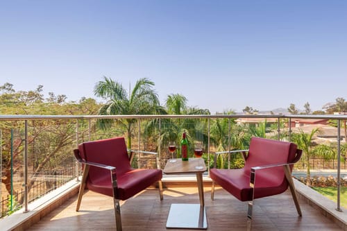 Vista White Pebbles Villa – 4 bedroom villa in Lonavala, Maharashtra