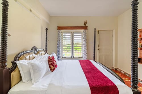 Mihirika’s Nirvana | 5-BHK With Garden, Gazebo, Bonfire Pit & Scenic Views; Near Karnataka Garden