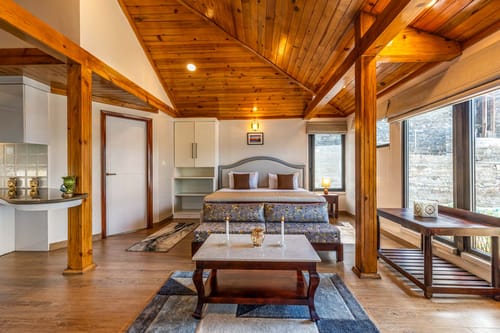 Cujo's Haus – 5 bedroom villa in Mukteshwar, Uttarakhand