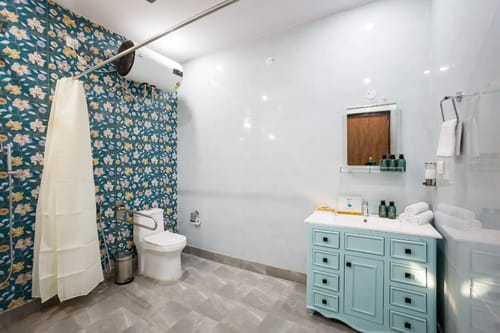 Tranquil 2-BHK Villa by Ganges, 5 Mins from Triveni Ghat