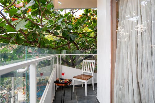 The Jazminn Alloyhall | 3-BHK Pet-friendly Apartment with Balcony | Near Bengaluru Palace – 3 bedroom villa in Bengaluru, Karnataka
