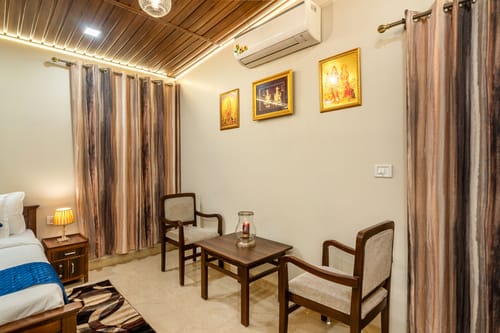 The Krishna Farmhouse | Countryside 4-BHK With Private Pool, Garden, Gazebo & Cricket Pitch – 3 bedroom villa in Delhi Ncr, Delhi