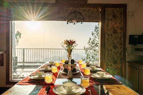 The Rustic Retreat – 4 bedroom villa in Kasauli, Himachal Pradesh