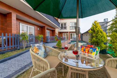 VanaSutra Resort | 1-Room Retreat On a Mini Forest Resort With Private Balcony & Shared Pool 15 Mins From Haridwar & Rishikesh – 1 bedroom villa in Haridwar, Uttarakhand