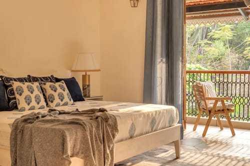 PinkSky | 4-BHK | Pvt. Pool, Bar & Gazebo