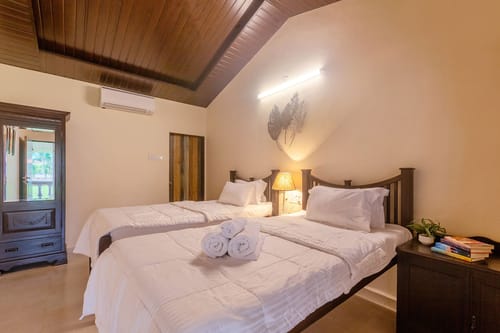 La Palm – 8 bedroom villa in Lonavala, Maharashtra
