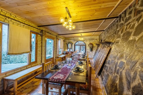 Zephyr Sierra | 2-BHK Hillside Villa With Common Pool, Gym & Restro – 2 bedroom villa in Mussoorie, Uttarakhand
