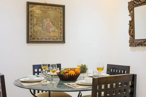 Skyline Brook | Cosy 2-BHK Apt With Scenic Views – 2 bedroom villa in Kasauli, Himachal Pradesh
