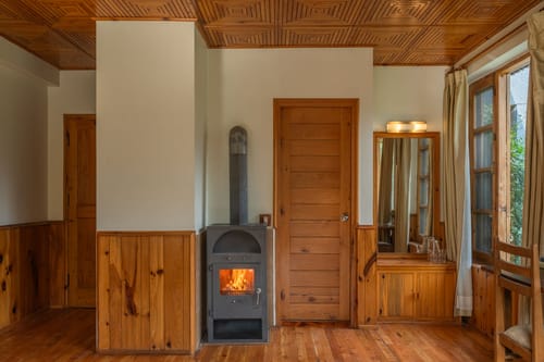 Himalayan Retreat – 9 bedroom villa in Manali, Himachal Pradesh