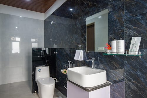 Kasturi Villa | 4-BHK Pet-Friendly Villa With Views of Sajjangarh Palace – 4 bedroom villa in Udaipur, Rajasthan