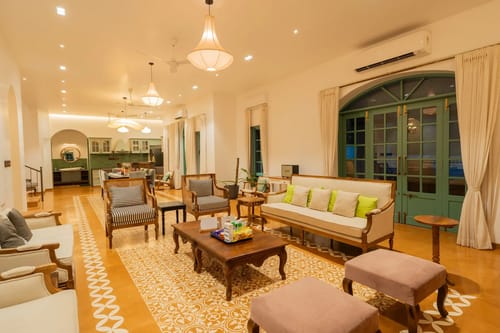 Villa Frienders | Indo-Portuguese 5-BHK Villa With Private Pool & Lift Near Popular Beaches – 5 bedroom villa in North Goa, Goa