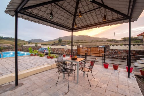 Colonel Retreat | 3-BHK Hideaway with Private Pool & Gardens Near Ubeshwar Mahadev Temple – 3 bedroom villa in Udaipur, Rajasthan